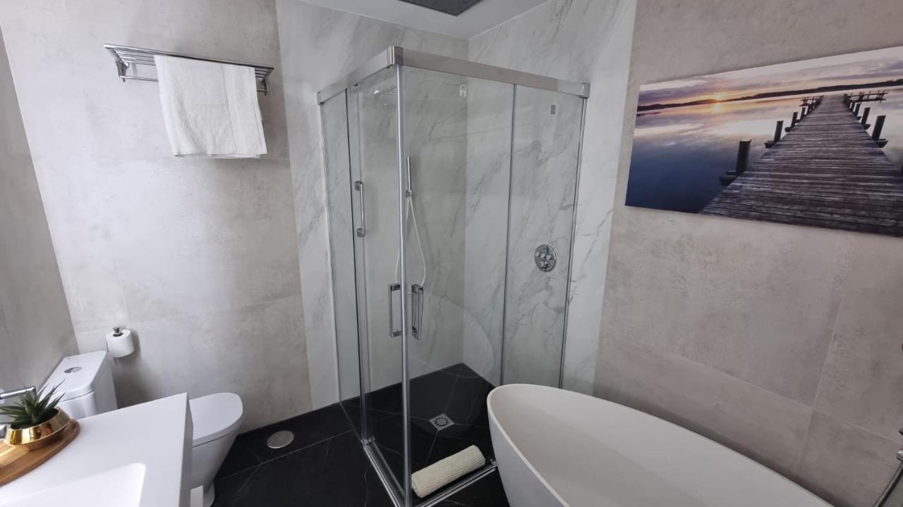 Puerta Del Sol Iii, 4 Bedrooms 5Wc Madrid Exterior photo