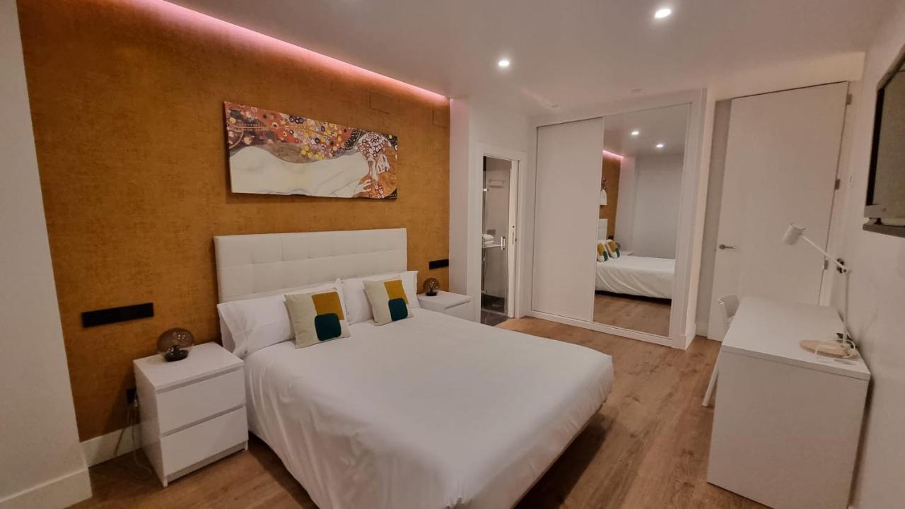 Puerta Del Sol Iii, 4 Bedrooms 5Wc Madrid Exterior photo